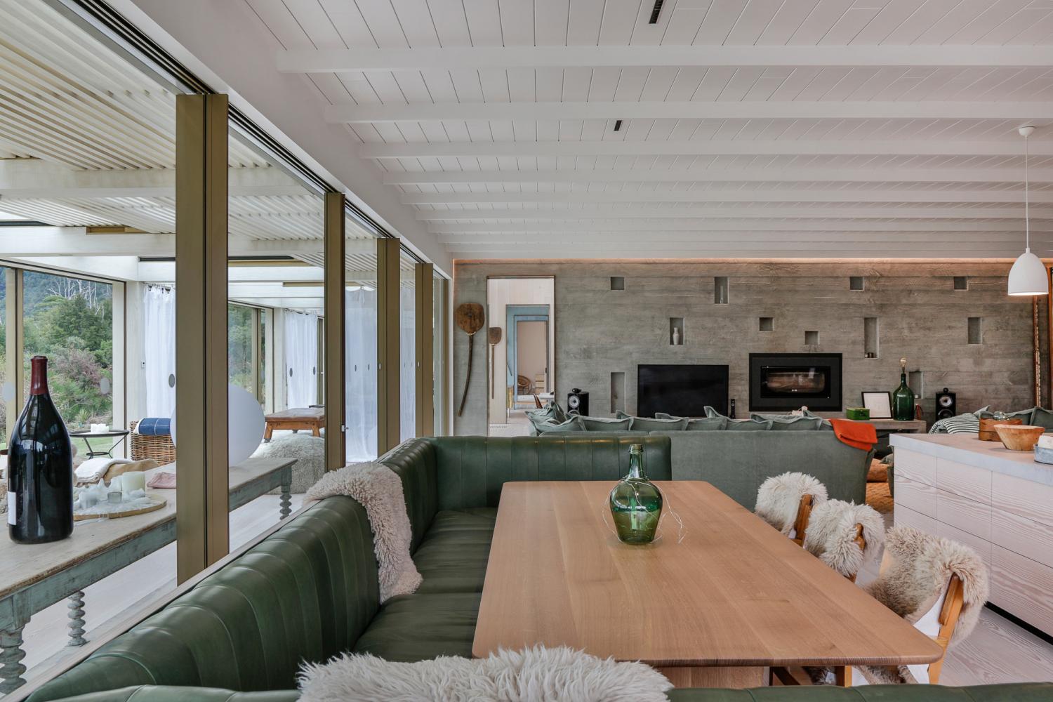 Bobs Cove Triple Star Premier Construction and Building Company